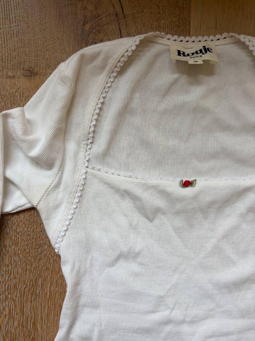 Rouje | Femme Shirt | Long Sleeve with Red Rose | Size 38 - Picture 5 of 5